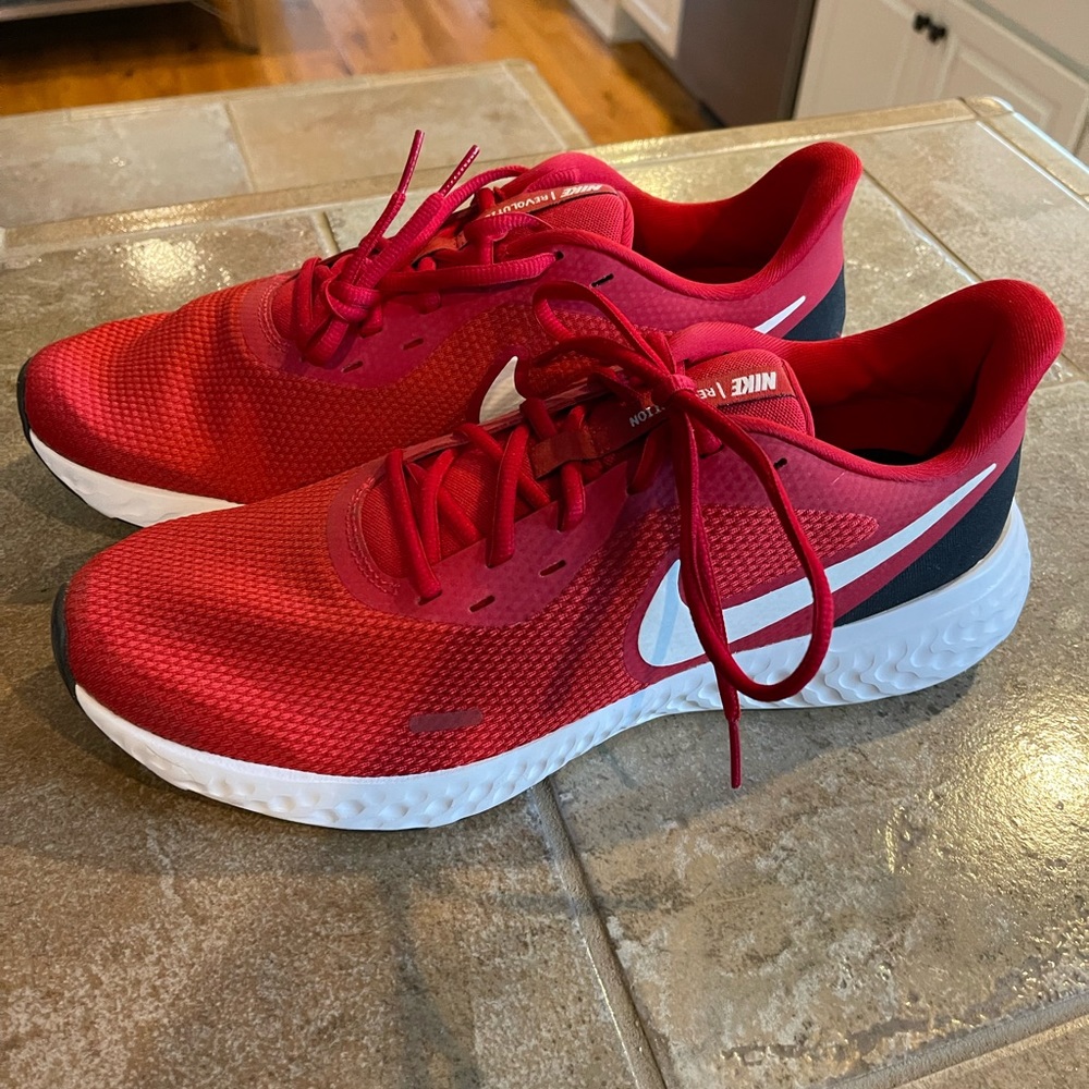 New without box Nike running shoes. Size 12.